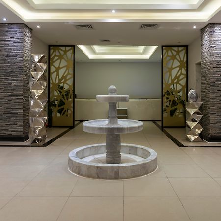 Sunrise Diamond Beach Resort -Grand Select Sharm El Sheikk Exterior foto The lobby of the hotel